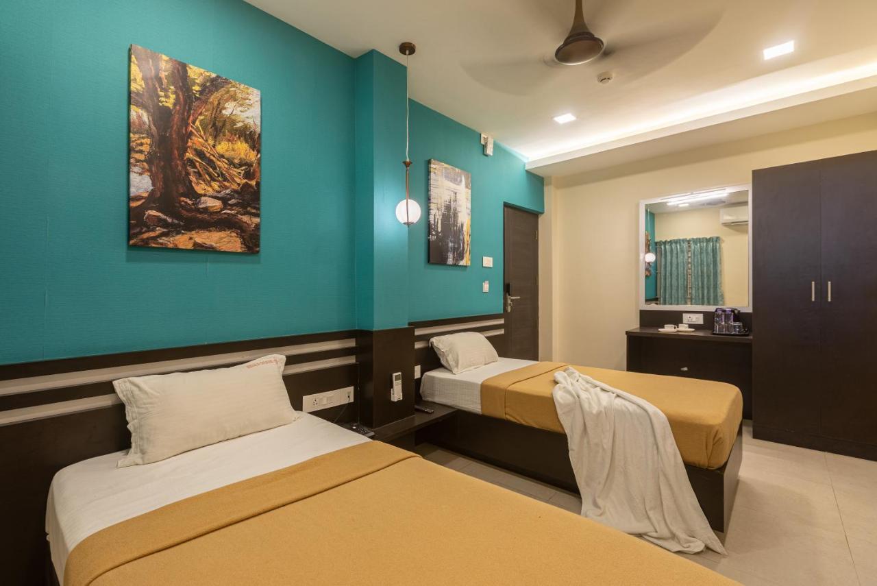 Bells Grand Inn Madras Buitenkant foto